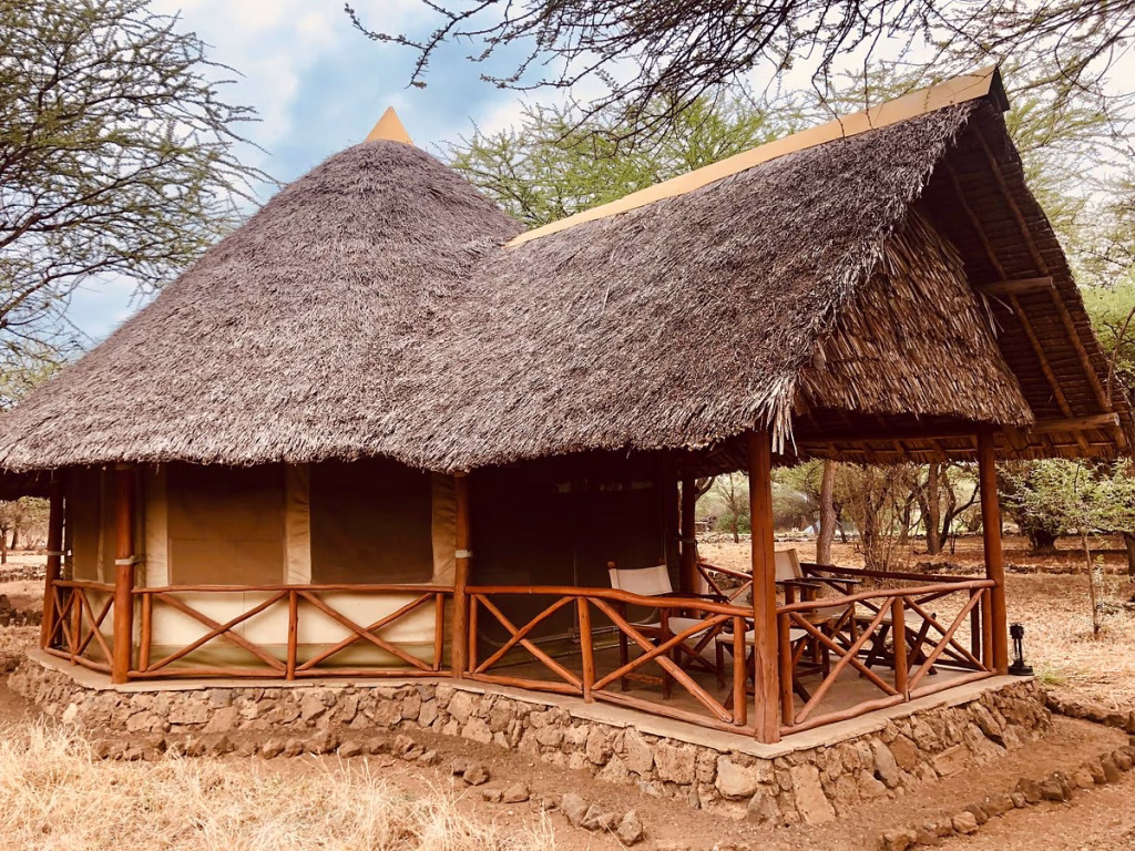Rhino Valley Lodge in Tsavo West National Park
